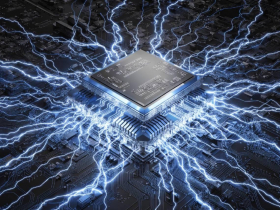 輝達GPU再強也怕沒電！算力軍備競賽撞上「電力天花板」，AI下一戰不只比快，更要比誰省電？